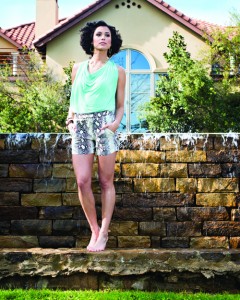 PEARL PUMPHREY’S Show off your wild side in these gorgeous python printed shorts from Pearl Pumphrey’s. Add a pop of color with a scoop neck top and finish the look with a metallic necklace, large hoop earrings and shredded bracelet.